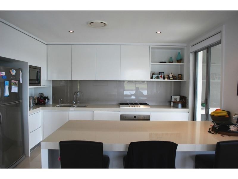 6090 Lugano Drive, Hope Island QLD 4212