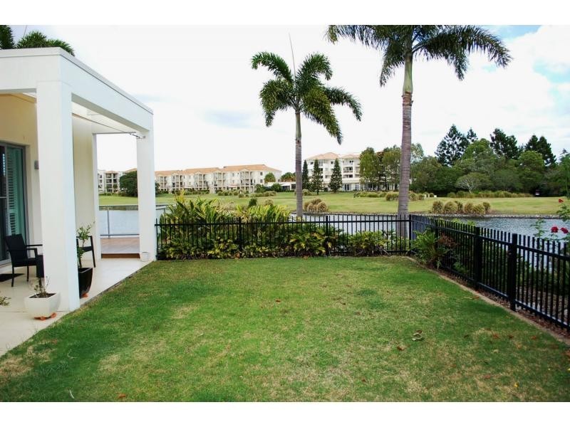 6090 Lugano Drive, Hope Island QLD 4212
