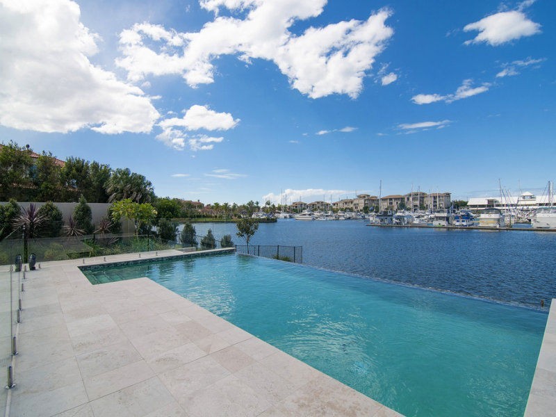 2624 Virginia Drive, Hope Island QLD 4212