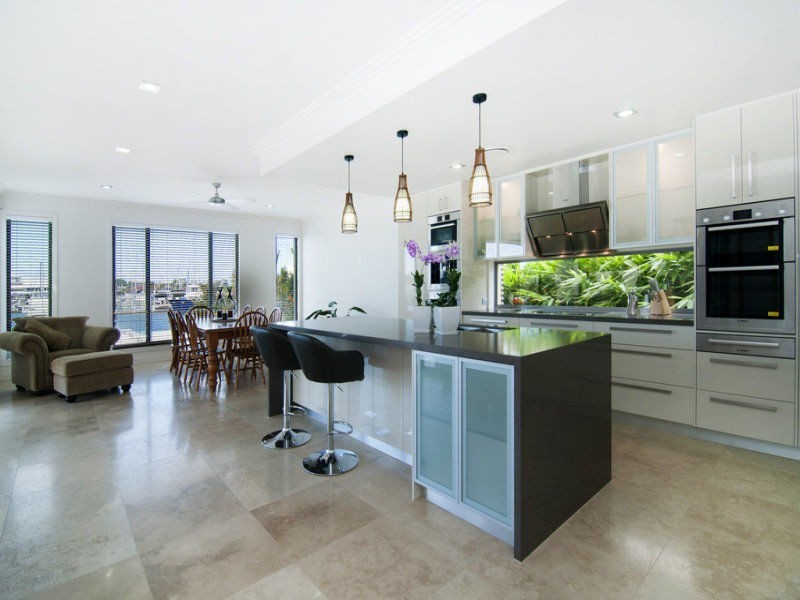 2624 Virginia Drive, Hope Island QLD 4212