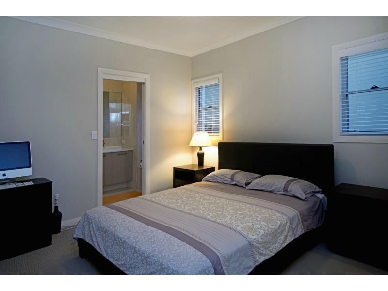 Hope Island QLD 4212