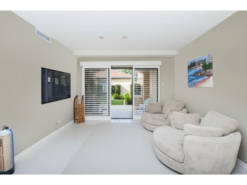 3211 Palladian Drive, Hope Island QLD 4212