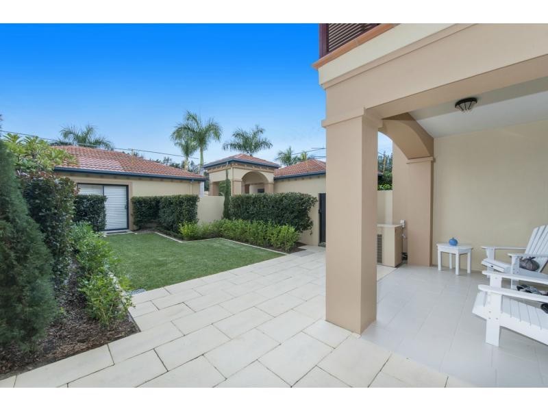 3211 Palladian Drive, Hope Island QLD 4212