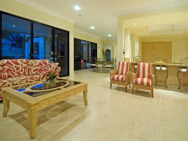 Hope Island QLD 4212