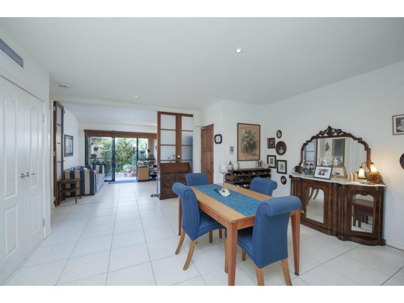 3270 Palladian Drive, Hope Island QLD 4212