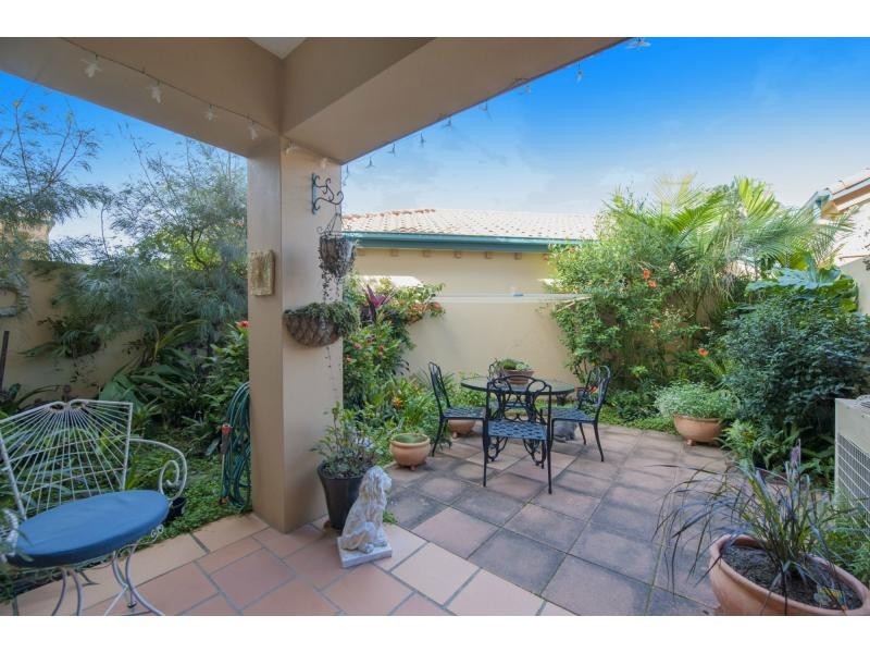 3270 Palladian Drive, Hope Island QLD 4212