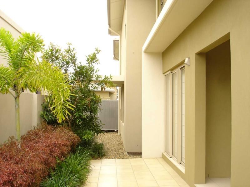 6013 Calardo Avenue, Hope Island QLD 4212