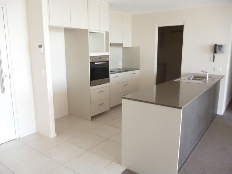 Hope Island QLD 4212