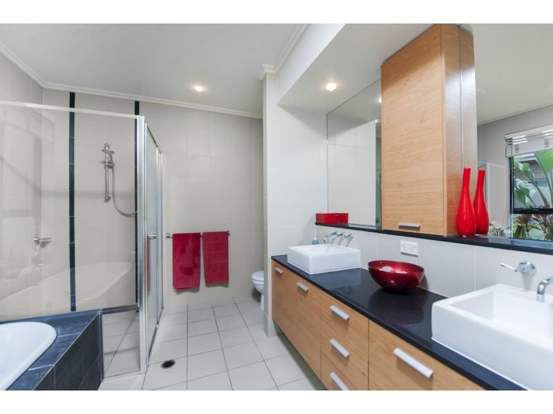 6113 Trasimeno Avenue, Hope Island QLD 4212