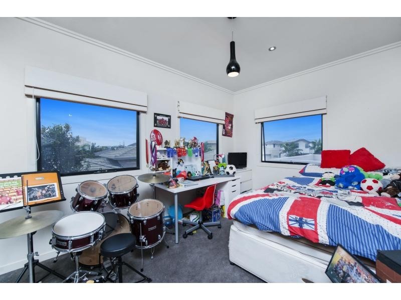 6113 Trasimeno Avenue, Hope Island QLD 4212