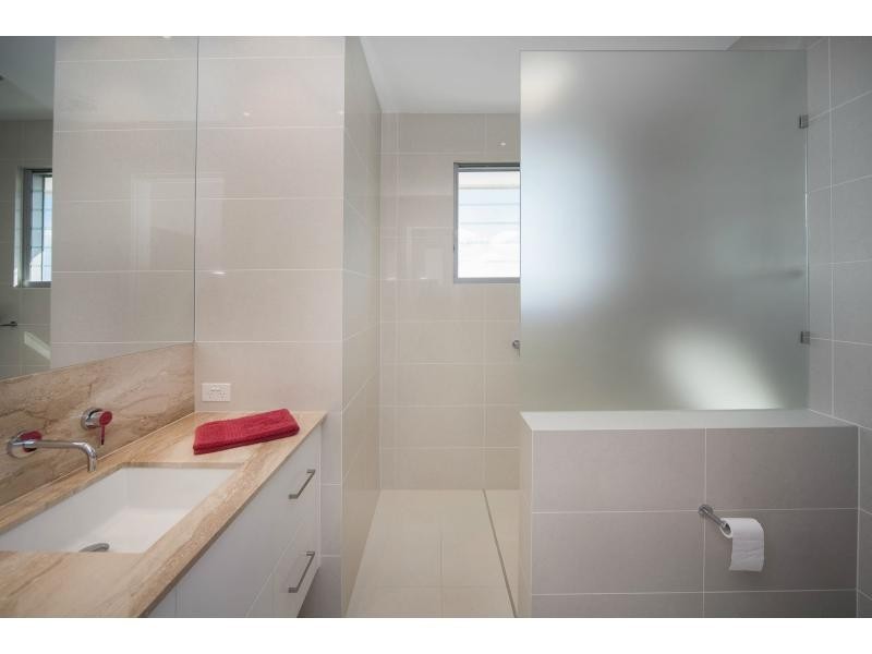 6074 Lugano Drive, Hope Island QLD 4212