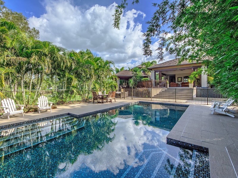 42 River Cove Place, Helensvale QLD 4212