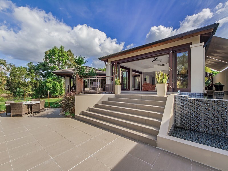 42 River Cove Place, Helensvale QLD 4212