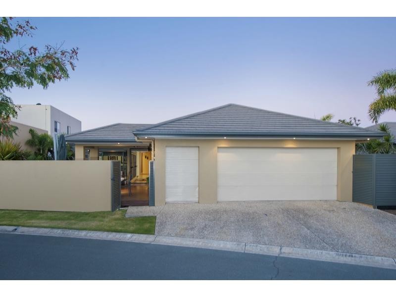 2840 Wylarah Way, Hope Island QLD 4212