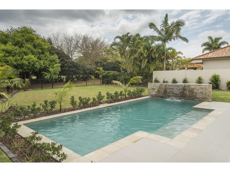 3158 Riverleigh Drive, Hope Island QLD 4212