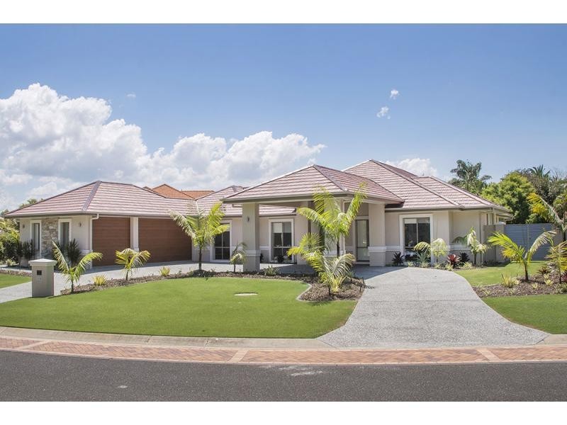 3158 Riverleigh Drive, Hope Island QLD 4212