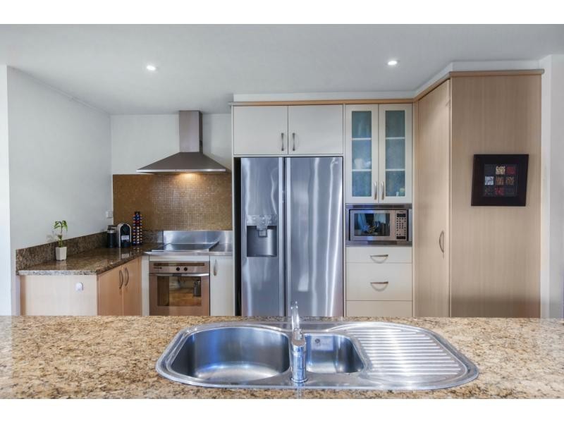 3223 Palladian Drive, Hope Island QLD 4212