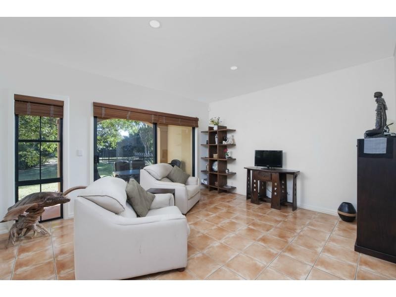 3223 Palladian Drive, Hope Island QLD 4212