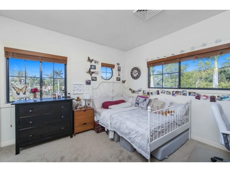 3223 Palladian Drive, Hope Island QLD 4212