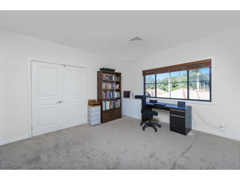 3223 Palladian Drive, Hope Island QLD 4212
