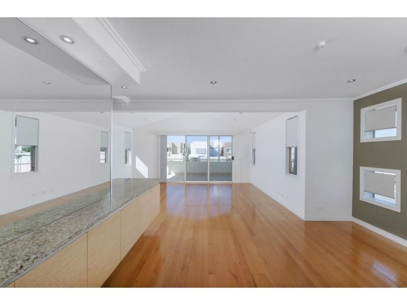 6011 Calardo Avenue, Hope Island QLD 4212