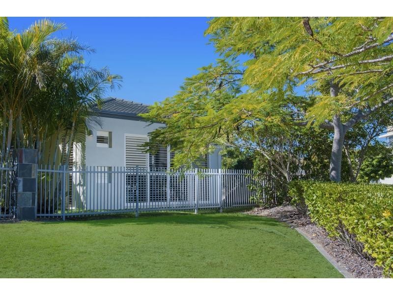 6042 Lucerne Circuit, Hope Island QLD 4212