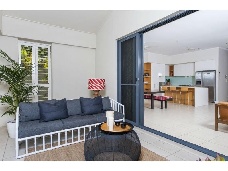 6042 Lucerne Circuit, Hope Island QLD 4212