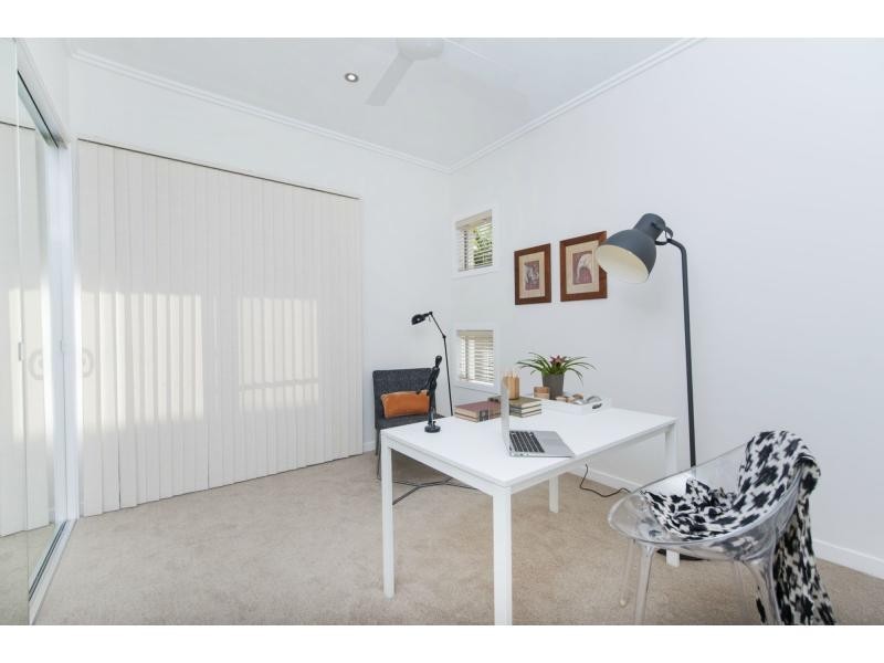 6042 Lucerne Circuit, Hope Island QLD 4212