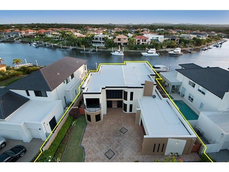 2311 Belmont Court East, Hope Island QLD 4212