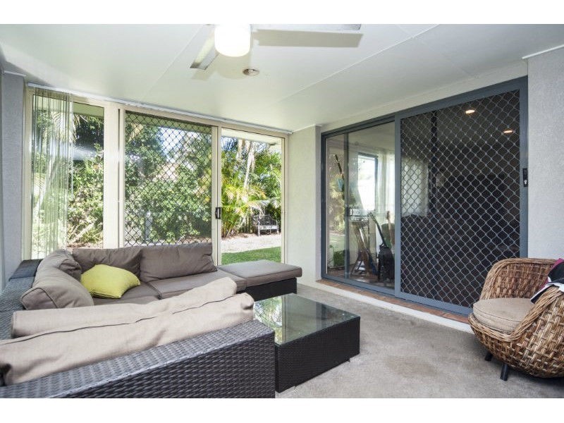 10 Ballybunyon Crescent, Hope Island QLD 4212