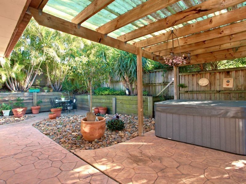 15 Jingella Street, Hope Island QLD 4212