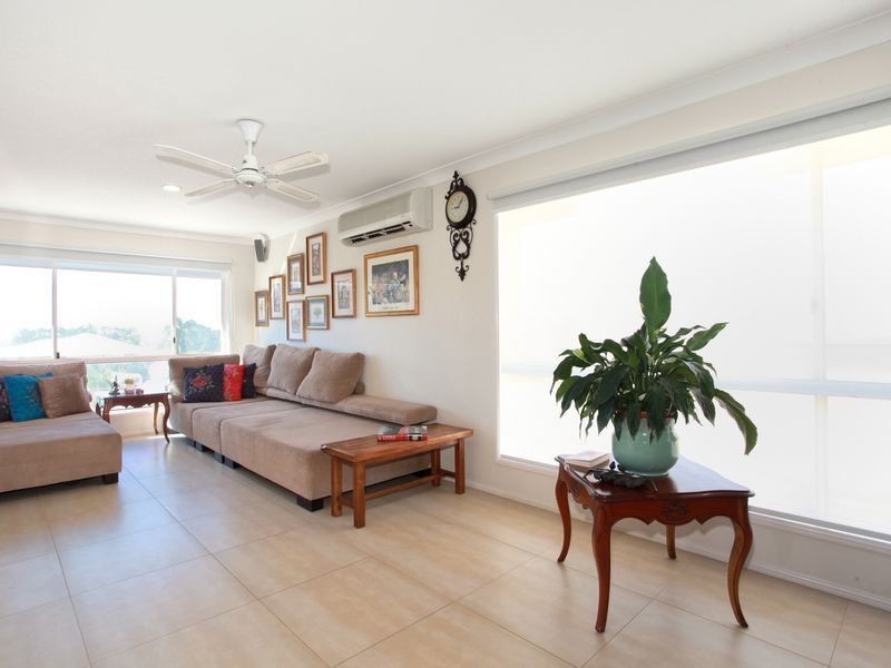 15 Jingella Street, Hope Island QLD 4212