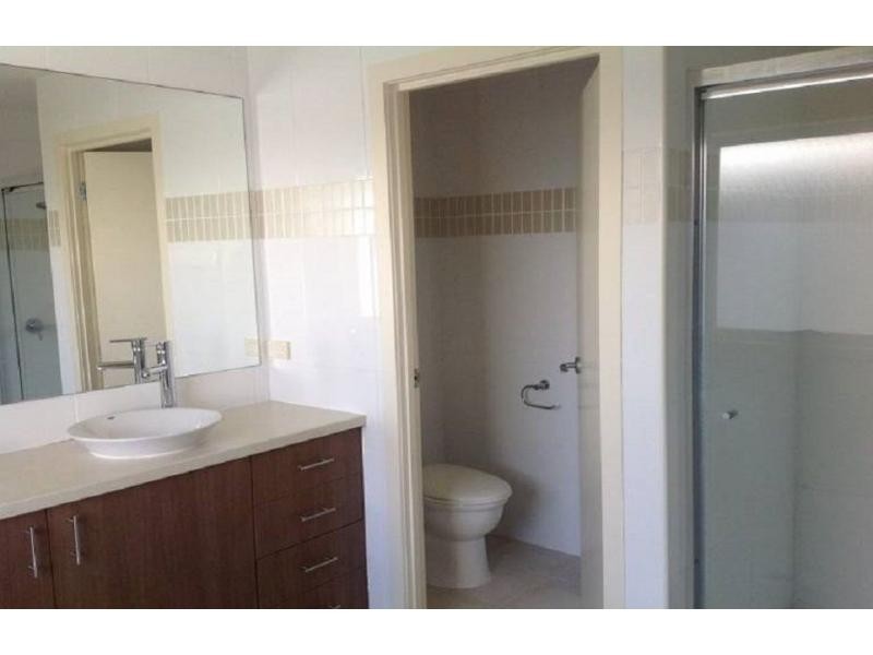 Coomera Waters QLD 4209