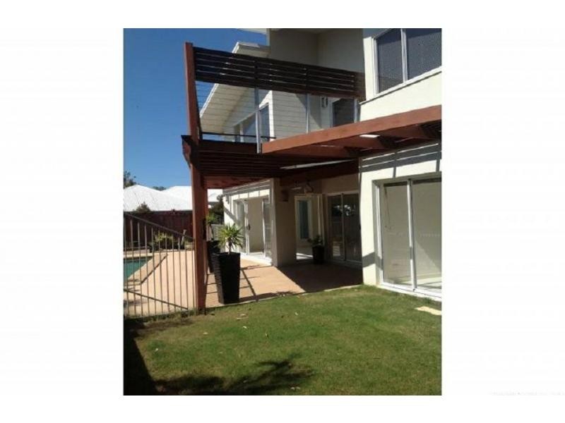 Coomera Waters QLD 4209