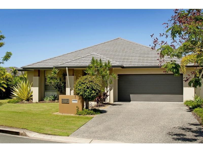 2352 Belmont Court East, Hope Island QLD 4212