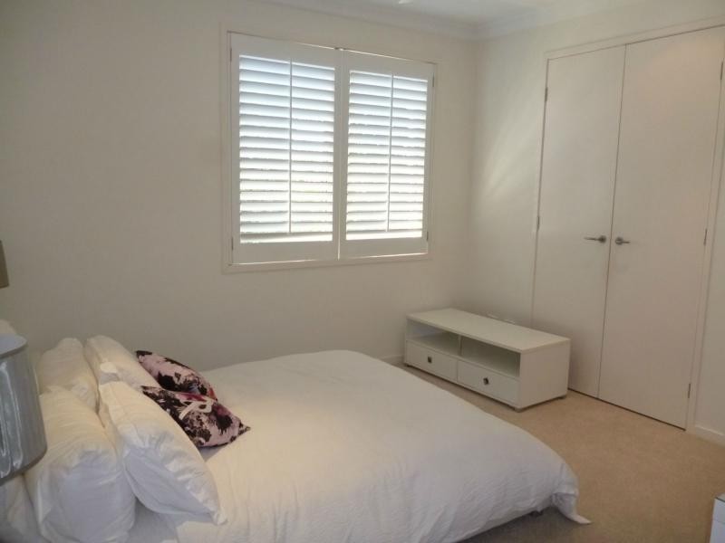 Hope Island QLD 4212