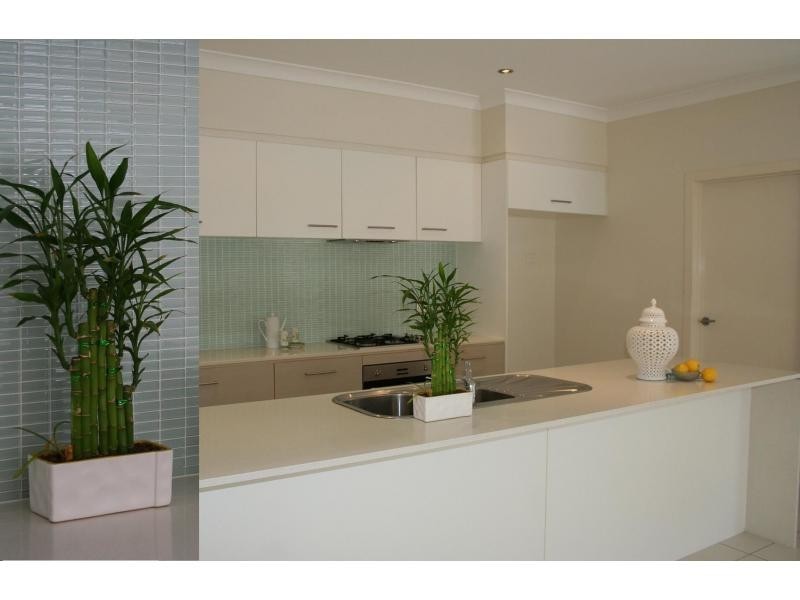 15 Galley Road, Hope Island QLD 4212