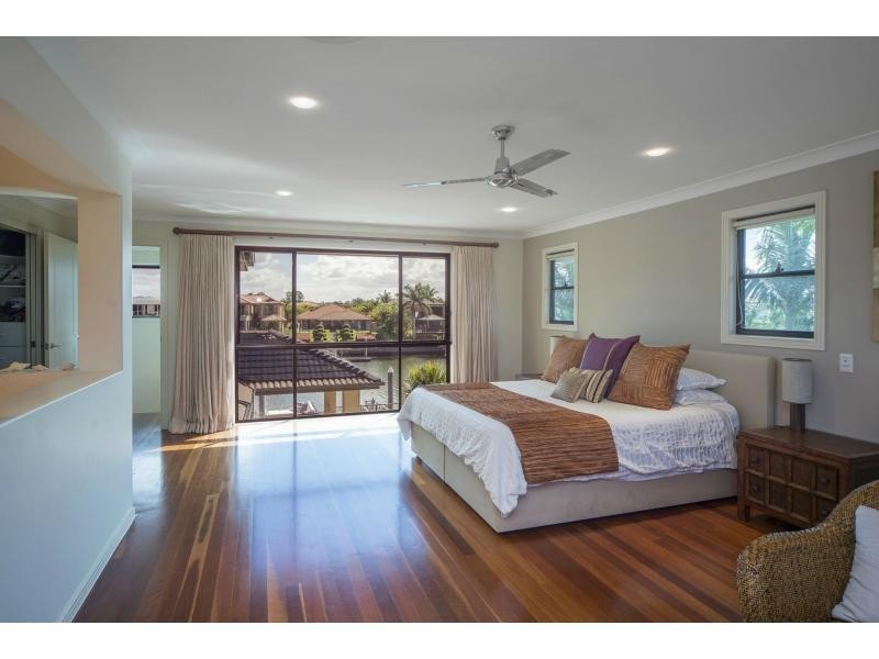 2152 Beaufort Way, Hope Island QLD 4212