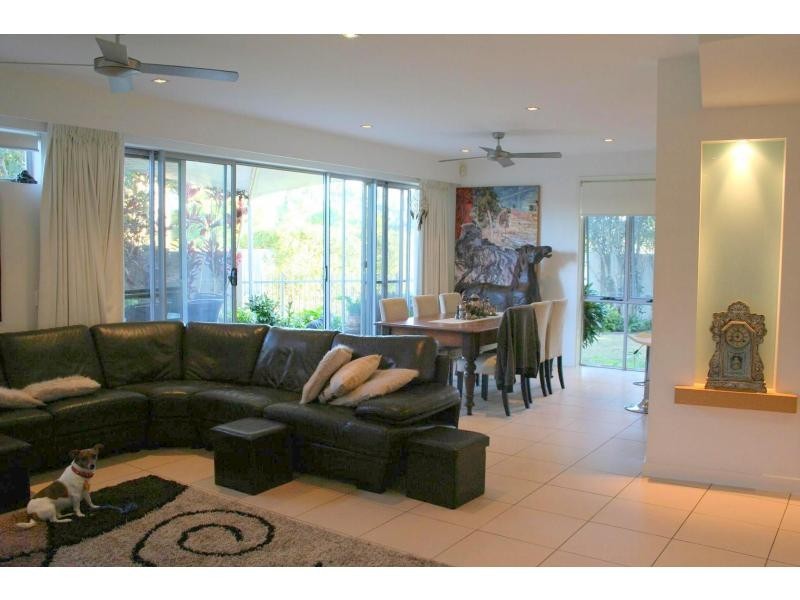 6059 Lugano Drive, Hope Island QLD 4212