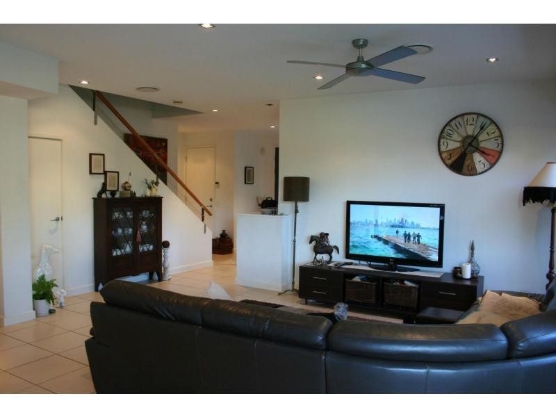 6059 Lugano Drive, Hope Island QLD 4212