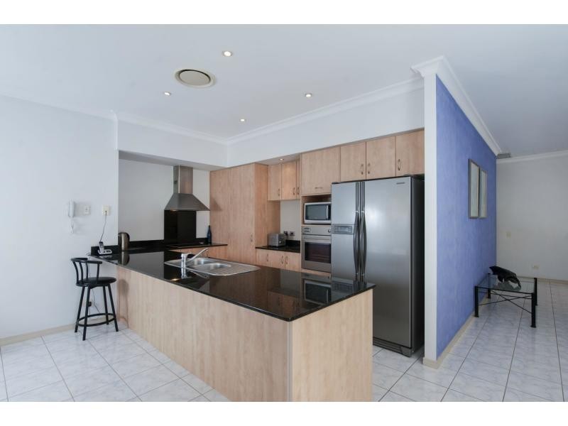 2041 Carlton Drive, Hope Island QLD 4212