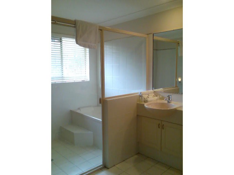 Hope Island QLD 4212