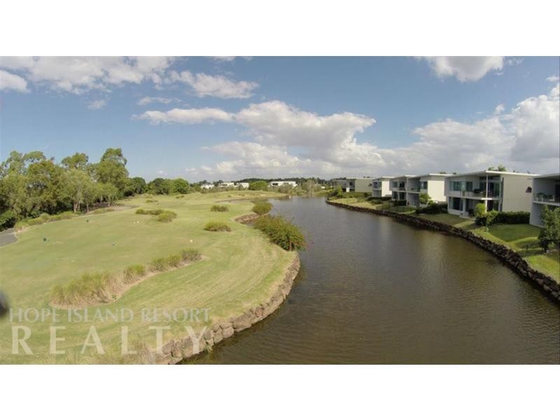 7502 Springfield Drive, Hope Island QLD 4212