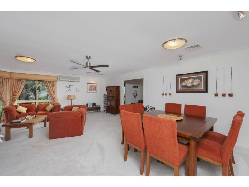 75 Inverness Way, Parkwood QLD 4214