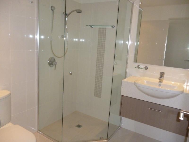 3408/2 Activa Way, Azzura Greens, Hope Island QLD 4212