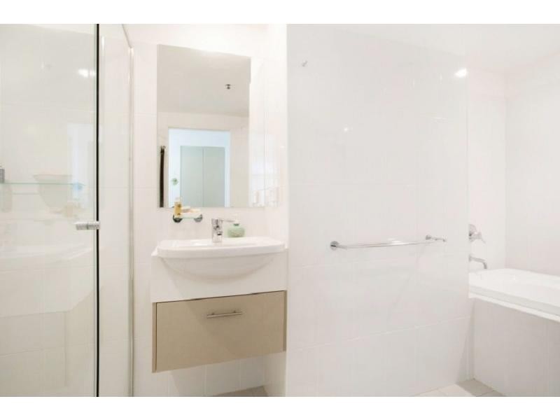 3106 Activa Way, Azzura Greens, Hope Island QLD 4212