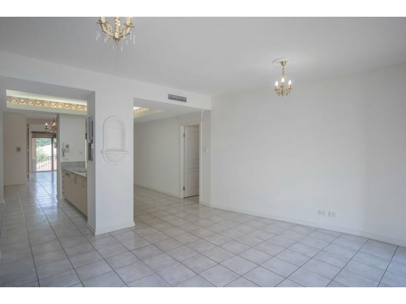 3285 Palladian Drive, Hope Island QLD 4212