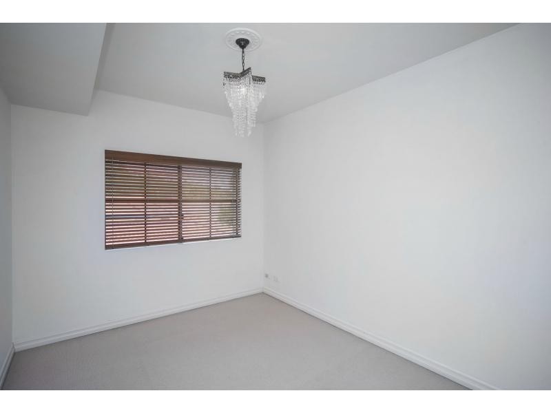 3285 Palladian Drive, Hope Island QLD 4212