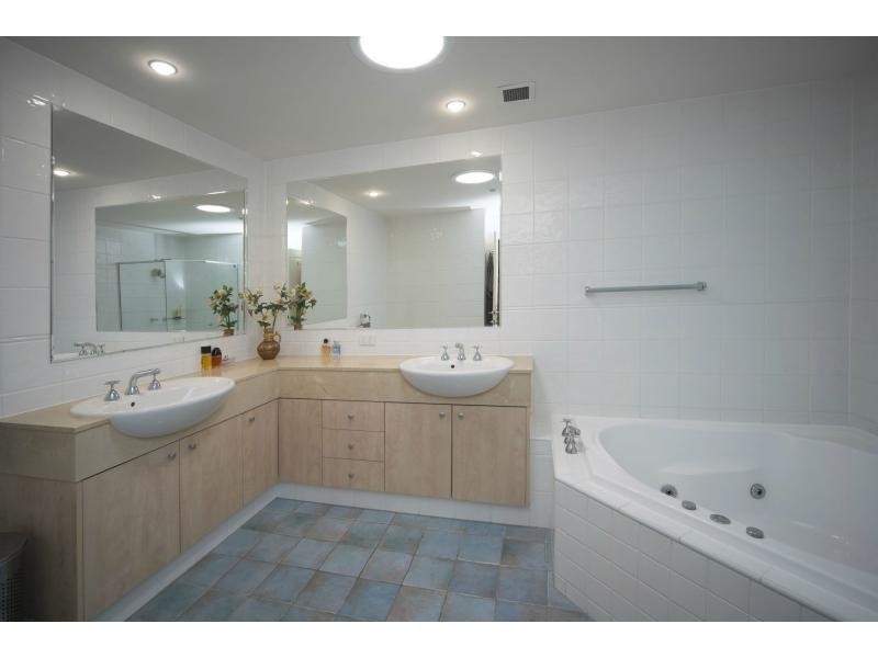 3285 Palladian Drive, Hope Island QLD 4212