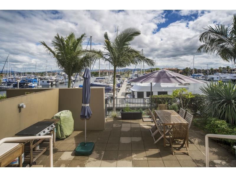 Hope Island QLD 4212